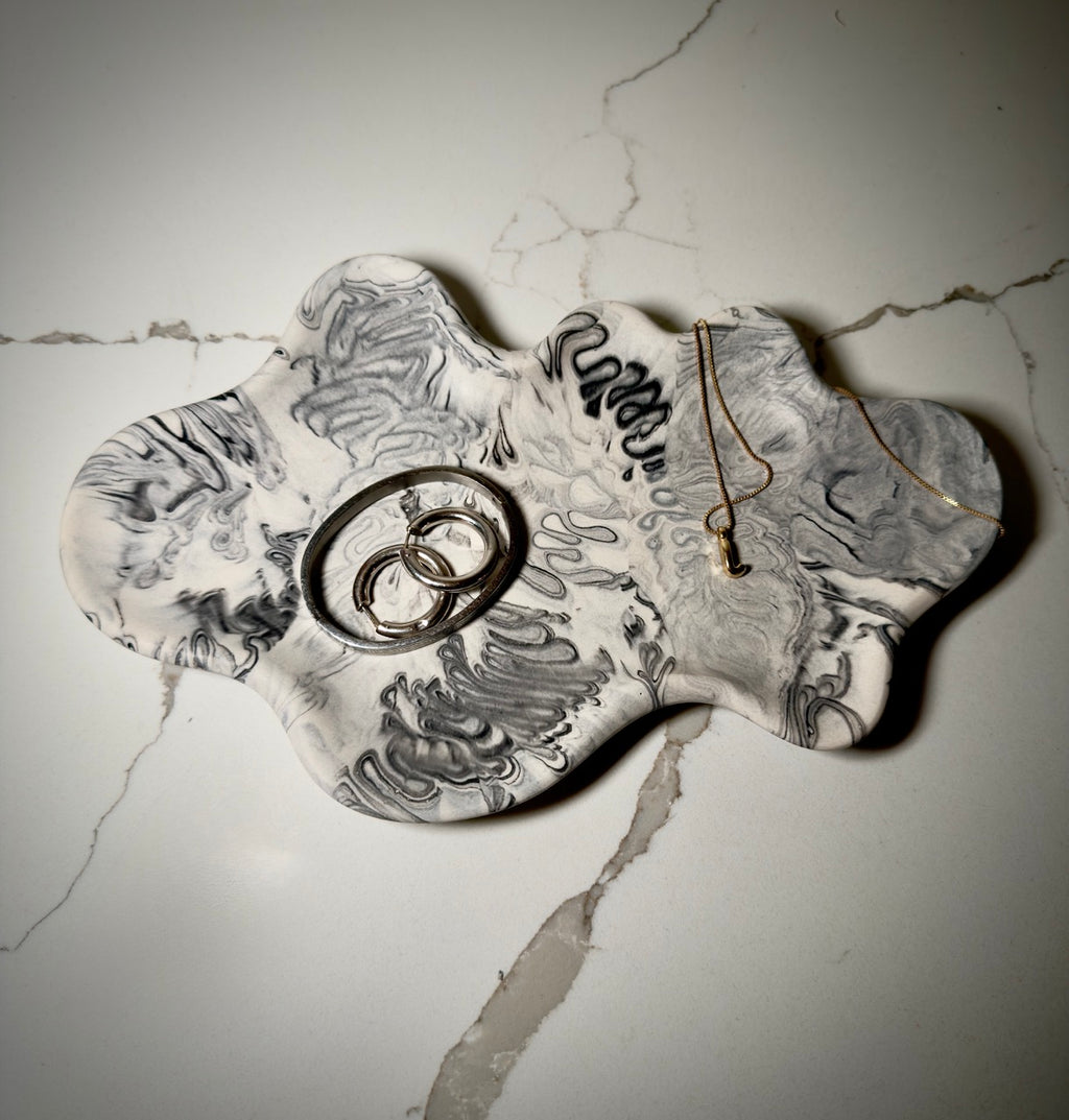 Black & White Marble Jesmonite Jewelry Tray