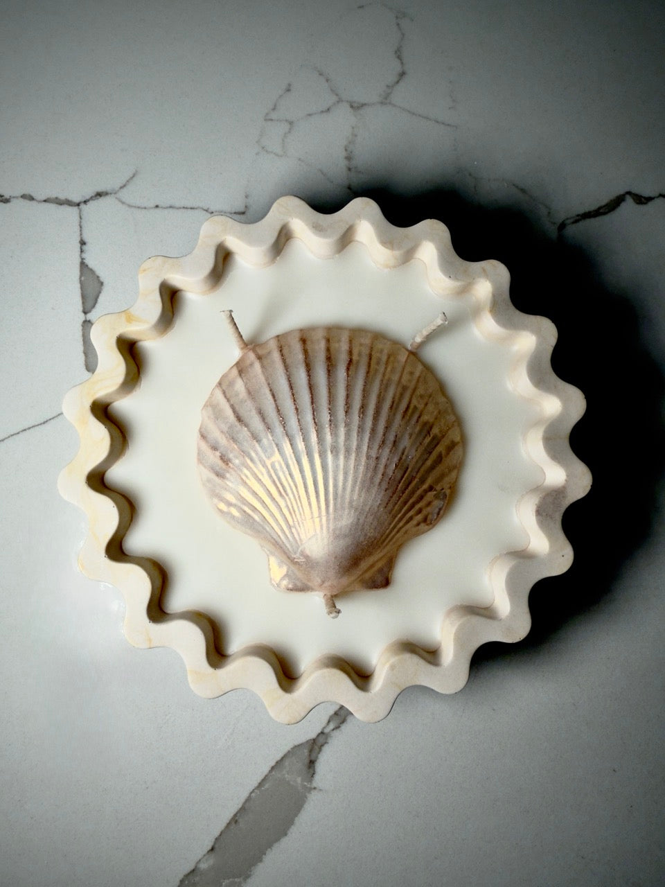 Handmade Scallop Shell Soy Candle in Jesmonite Vessel – Coastal Decor