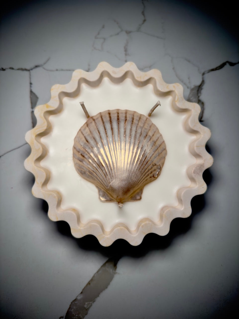 Handmade Scallop Shell Soy Candle in Jesmonite Vessel – Coastal Decor